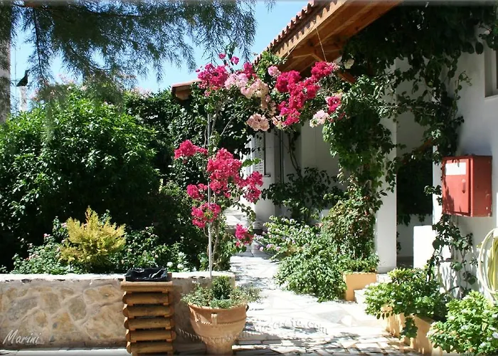 Ampelos Apartment And Studios